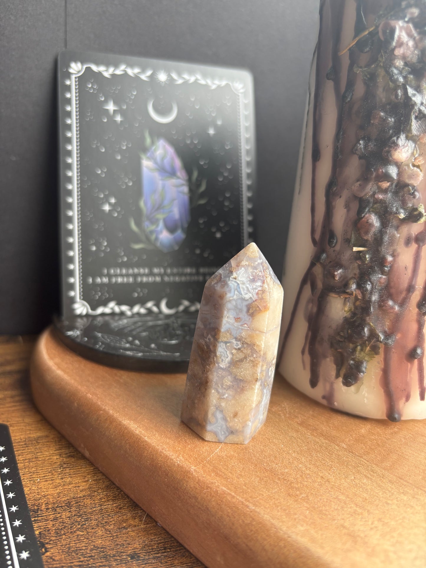 Flower Agate Point