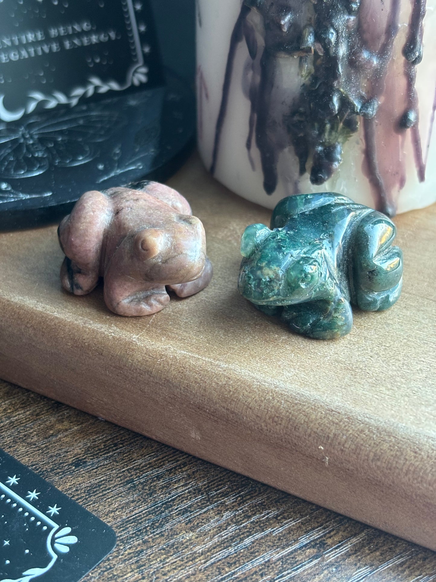 Moss Agate Frog