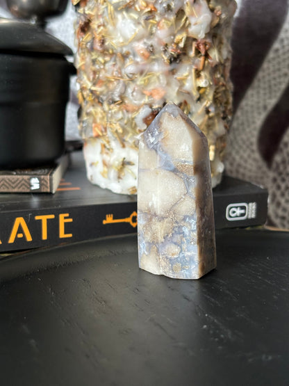 Flower Agate Point