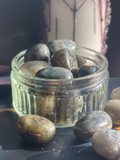 Labradorite Tumble Stone
