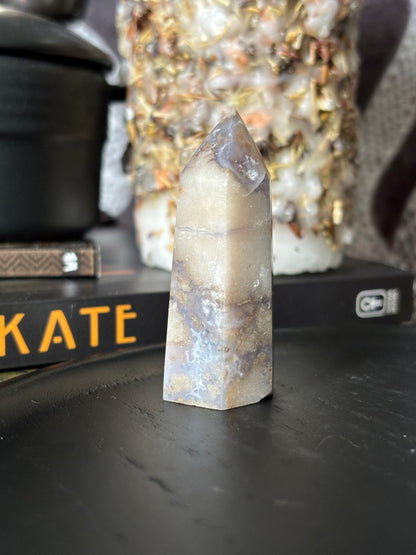 Flower Agate Point