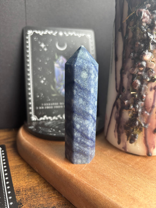 Dumortierite Point