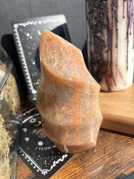 Peach Moonstone Flame