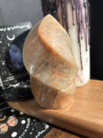 Peach Moonstone Flame