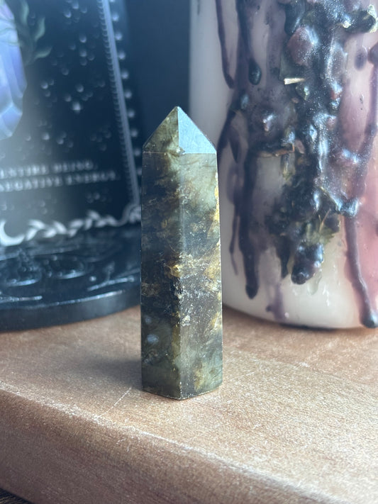 Labradorite Point