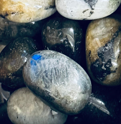 Labradorite Tumble Stone