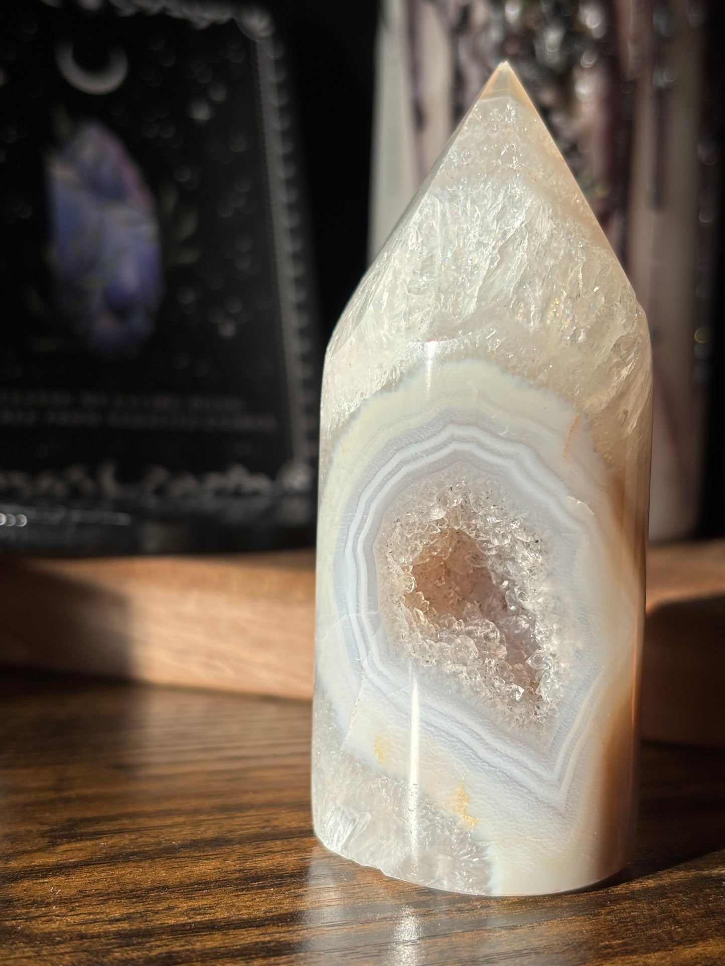 Cylindrical Agate Point (c)